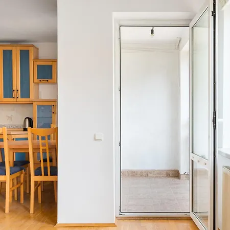 Metro Stoklosy Homely By Bookinghost شقة *