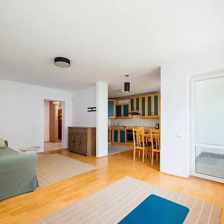 شقة Metro Stoklosy Homely By Bookinghost وارسو
